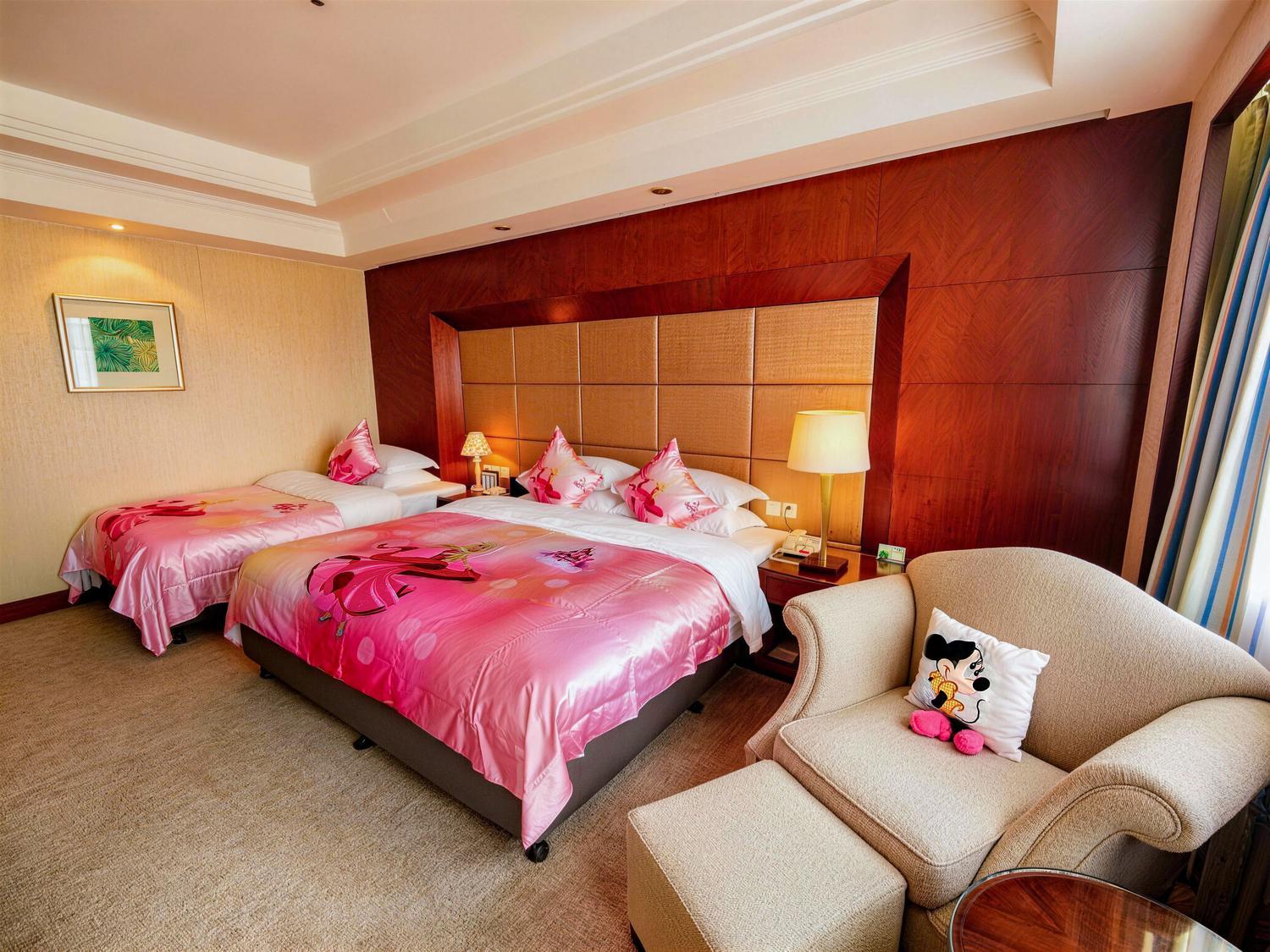 Princess, Dream, Family, 1 King and 1 Single Beds