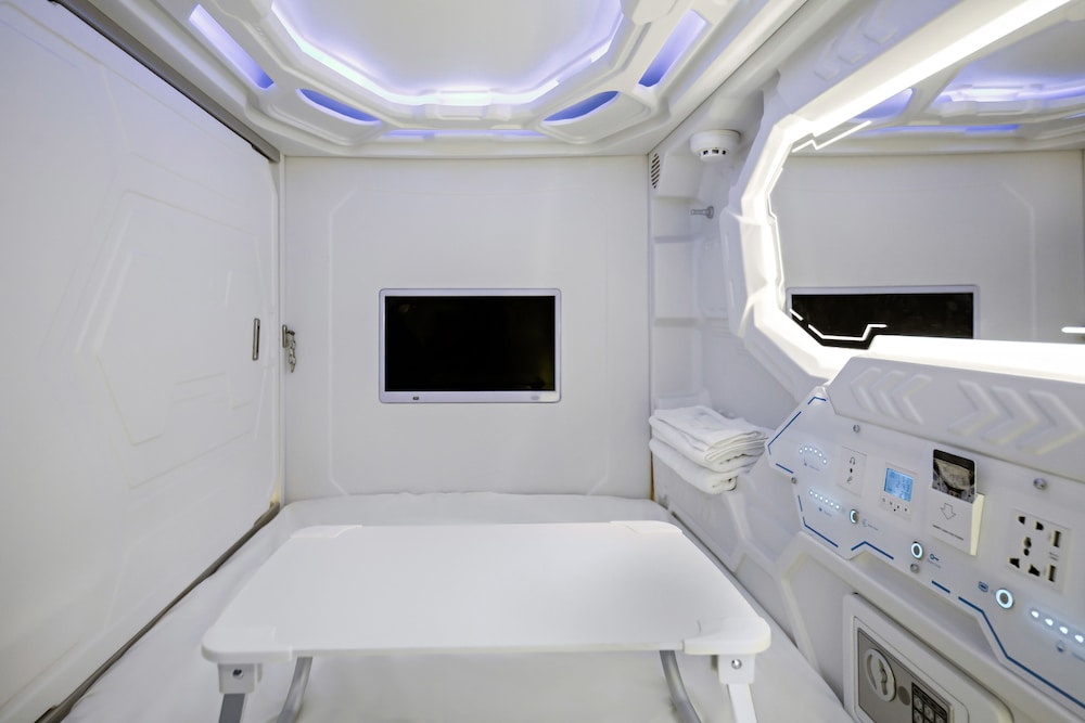 Danang Capsule Hotel 38/43