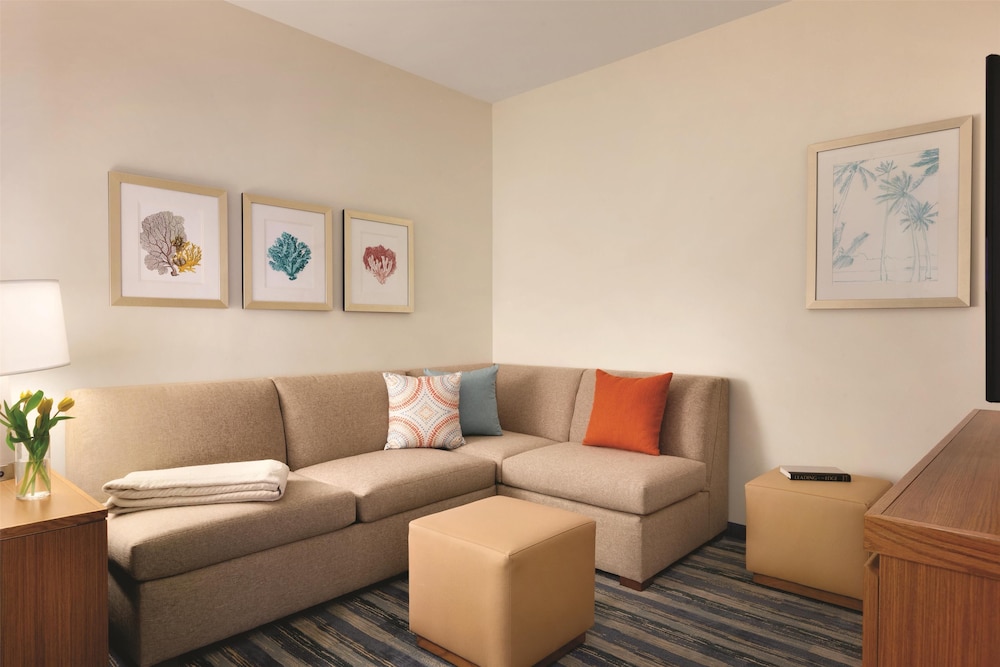 Hyatt House Virginia Beach Oceanfront 17/48
