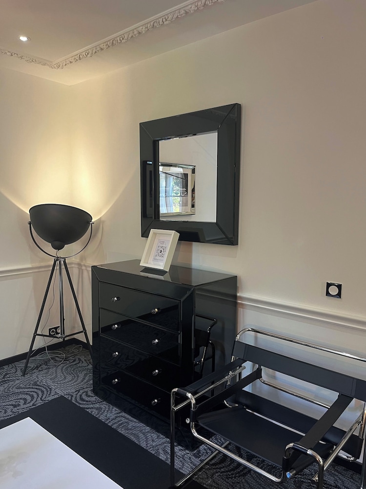 Art Hotel Rochecorbon 57/74