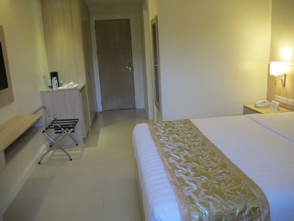 Zerenity Hotel Suites 16/28