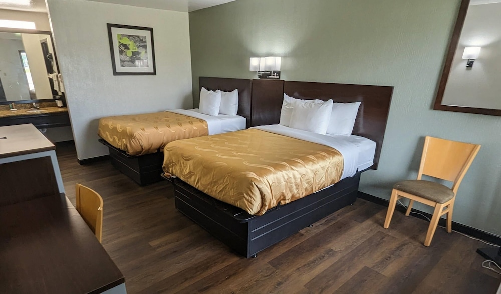 غرفة قياسية بسريرين مزدوجين للمدخنين، Quality Inn Moss Point - Pascagoula 5/10