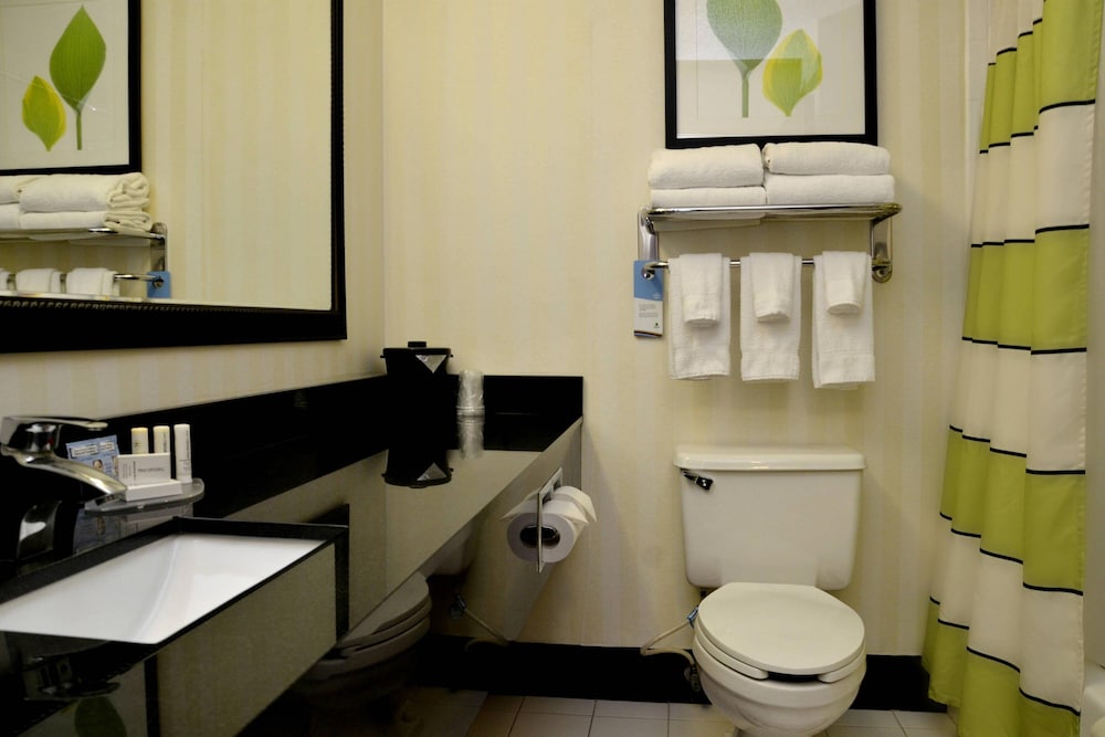Fairfield Inn Kennewick 20/37