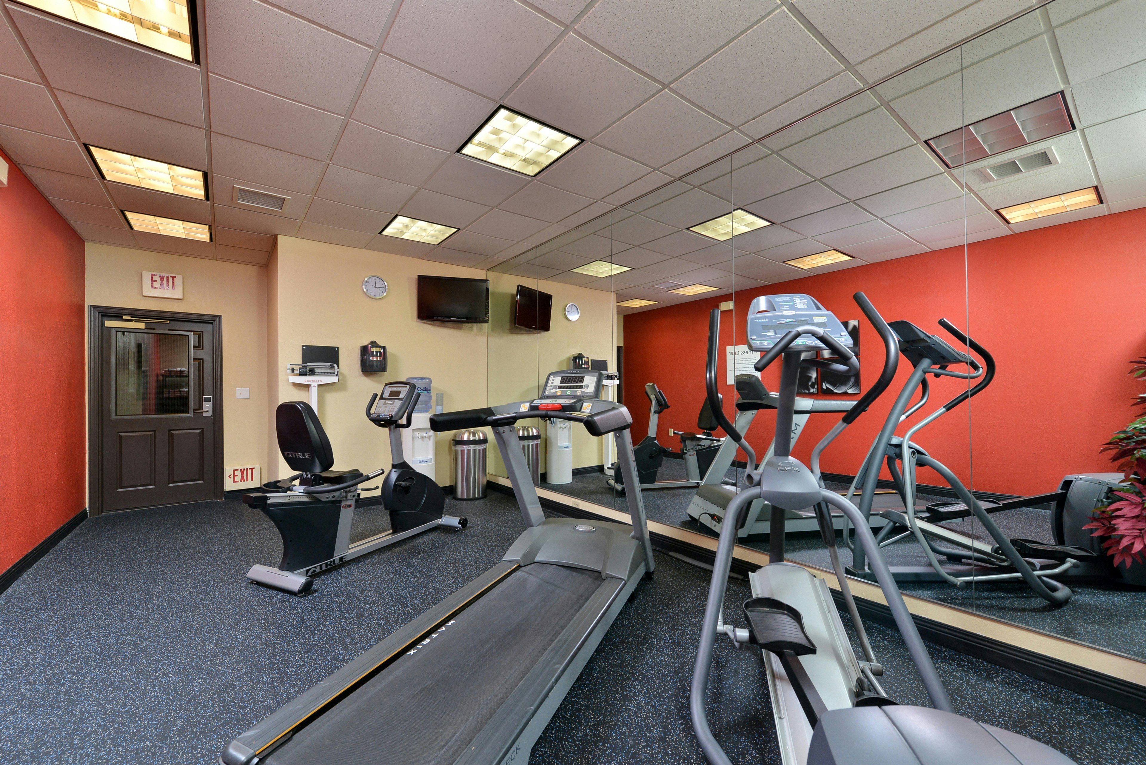 HOLIDAY INN EXPRESS ST PAUL S - INVER GROVE HGTS 27/47