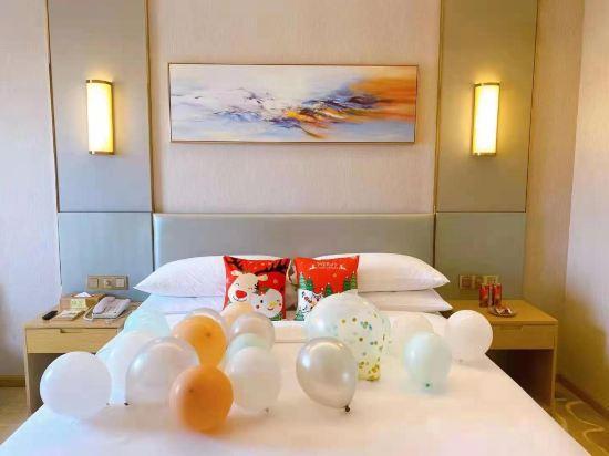 Vienna International Hotel (Zhongshan Lihe Plaza Xingzhong Road Store) 58/58