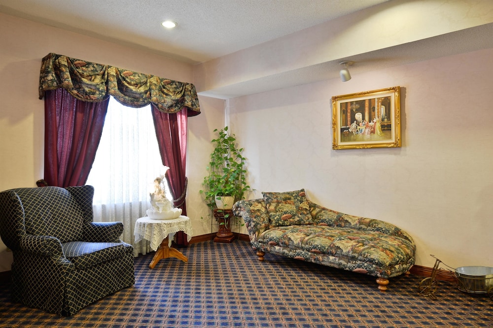Baymont by Wyndham Albany, KY 18/34