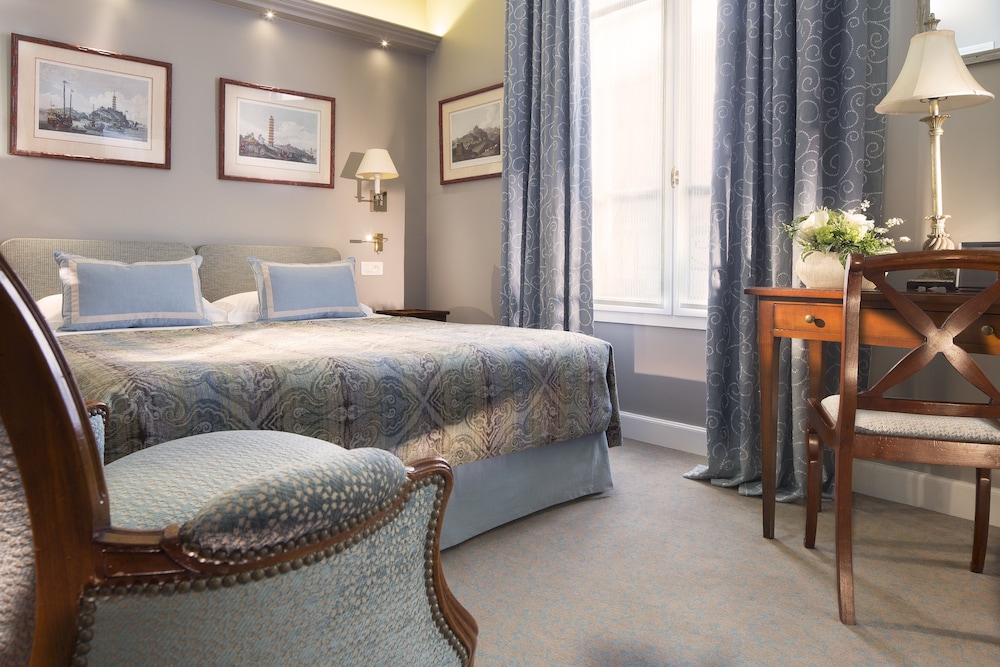 Le Relais Saint Honore 15/42