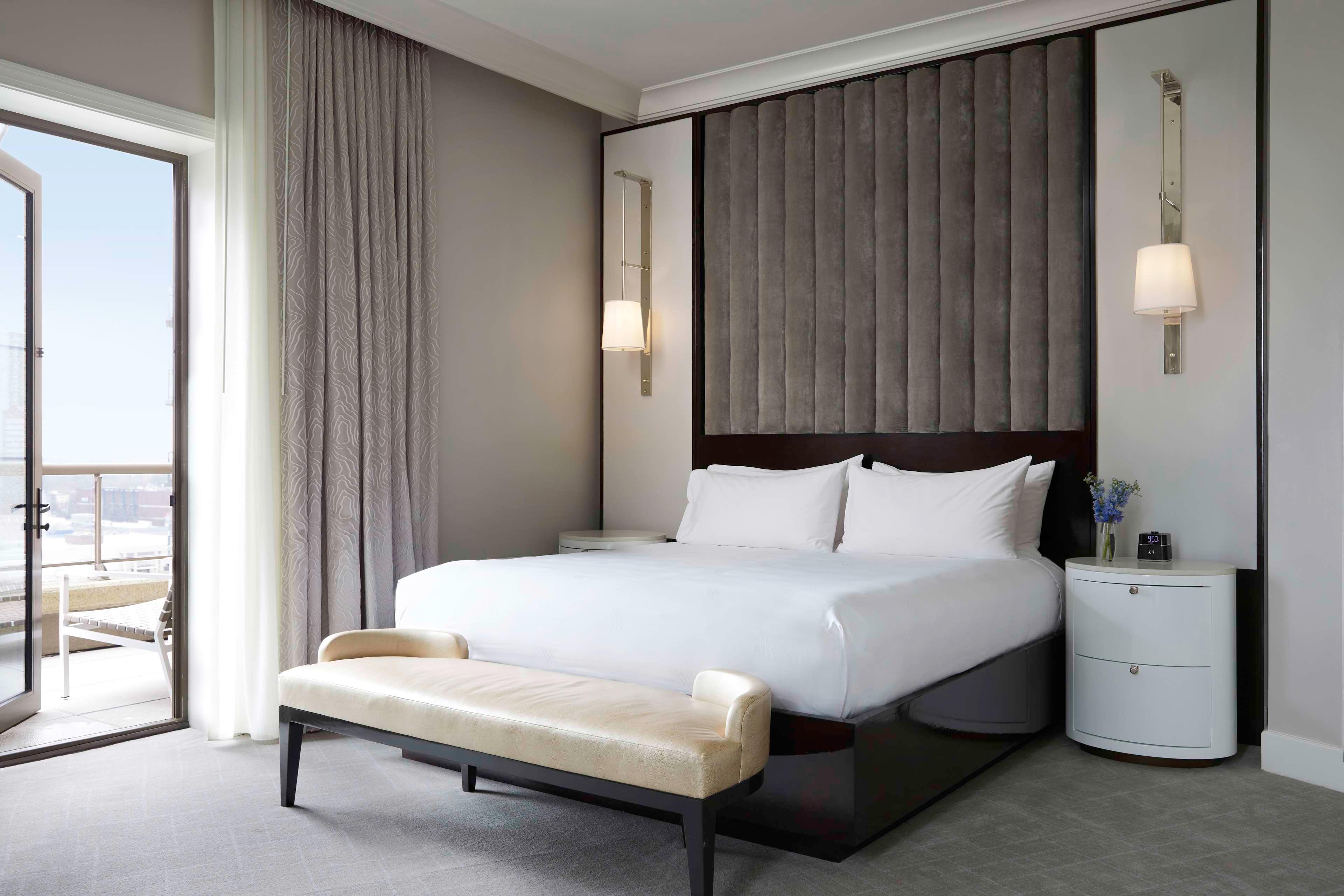 PRESIDENTIAL, SUITE, KING BED, 2 TERRACES