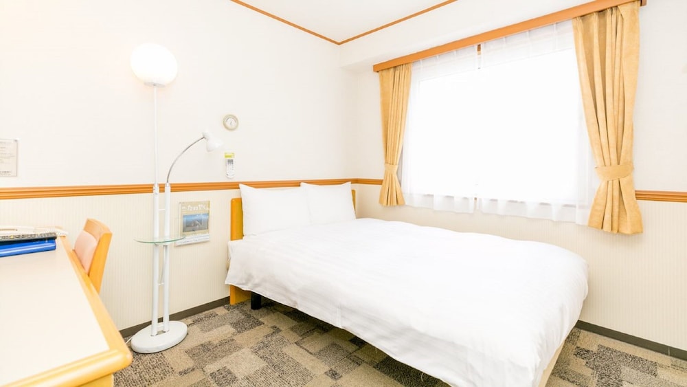 Toyoko Inn Kobe Sannomiya-eki Higashi 10/55