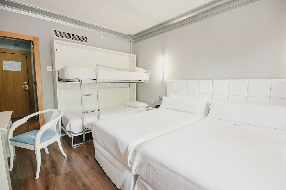 Hotel Los Angeles & Spa 9/50