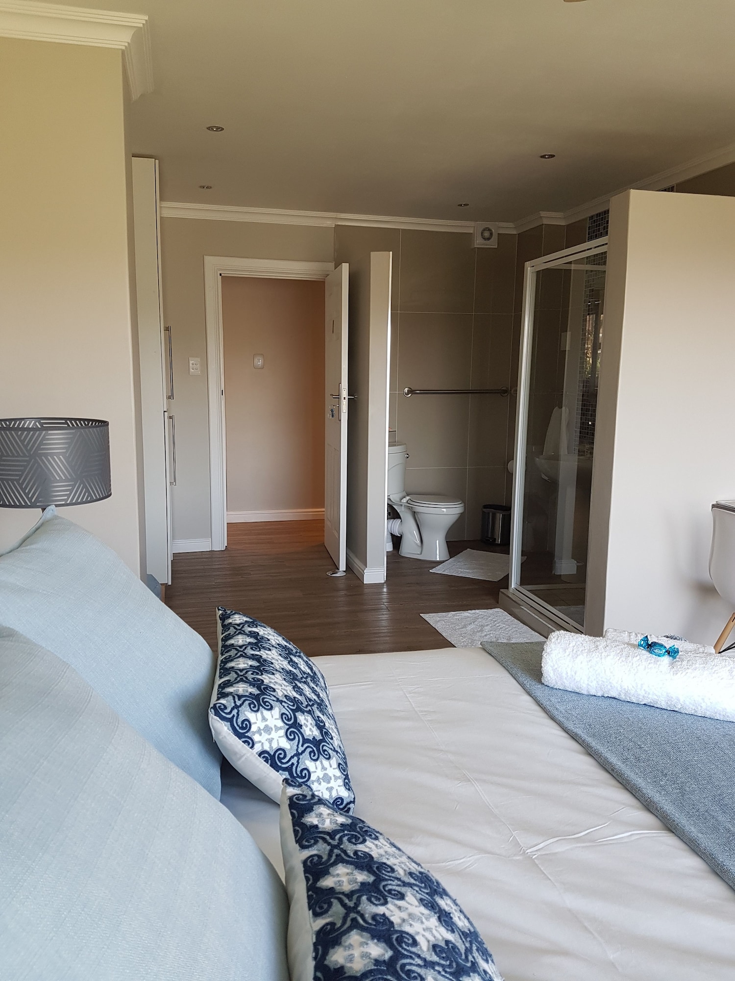 Blue, Queen Bed, River View