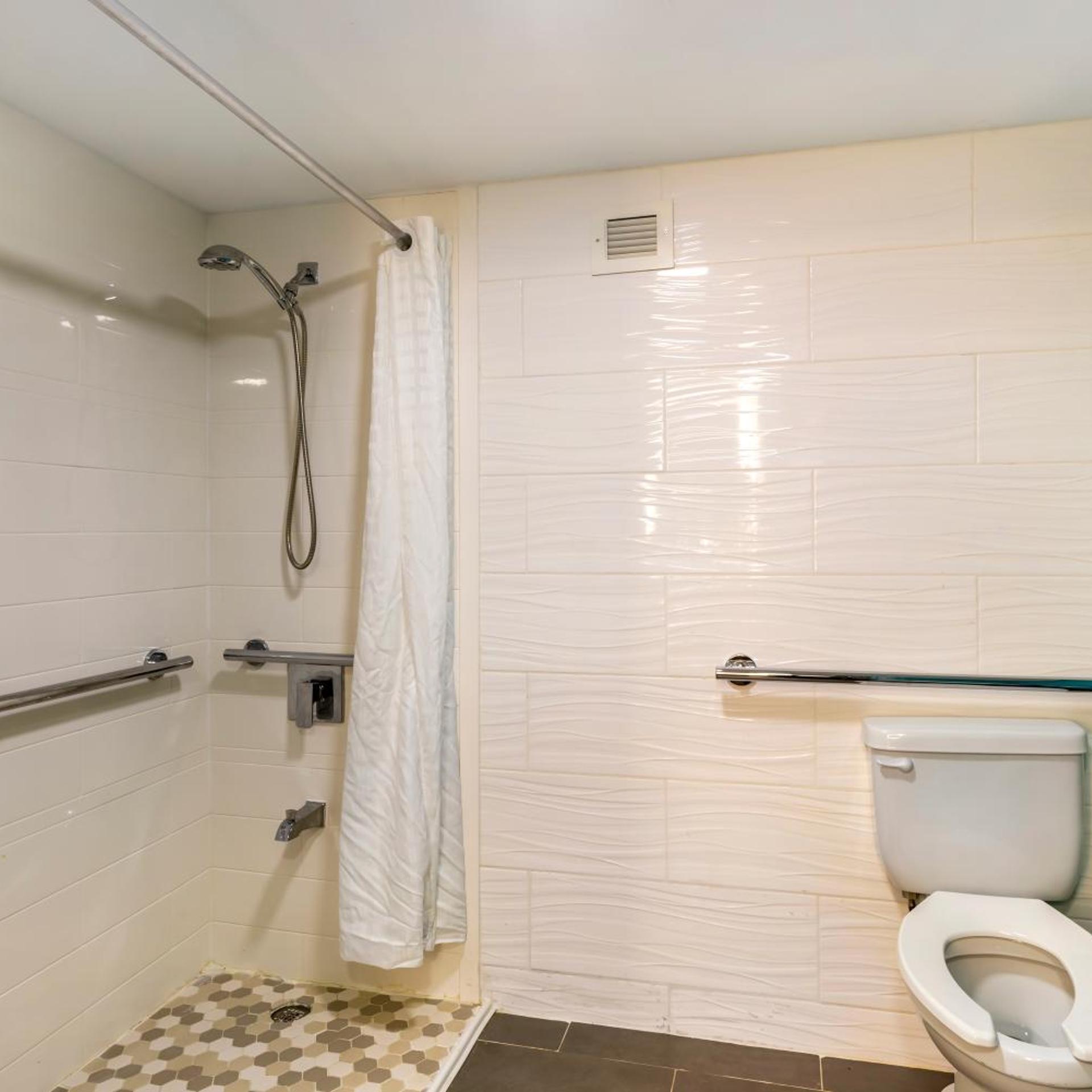 غرفة بسرير كوين لذوي الإعاقة، Best Western Plus Executive Hotel 6/7