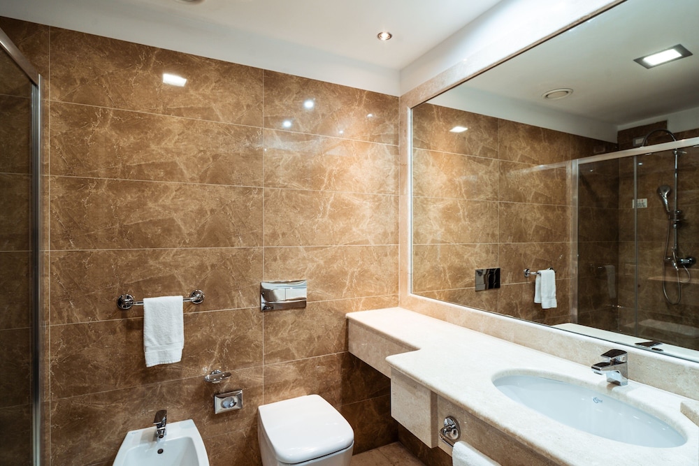 Delta Hotels Olbia Sardinia 50/50