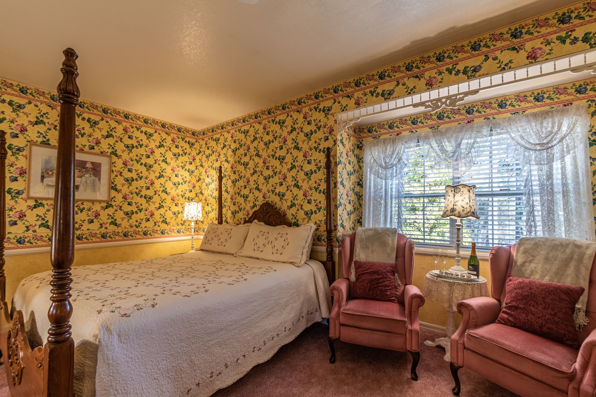 Royal, Cabana, 1 King and 1 Single Beds