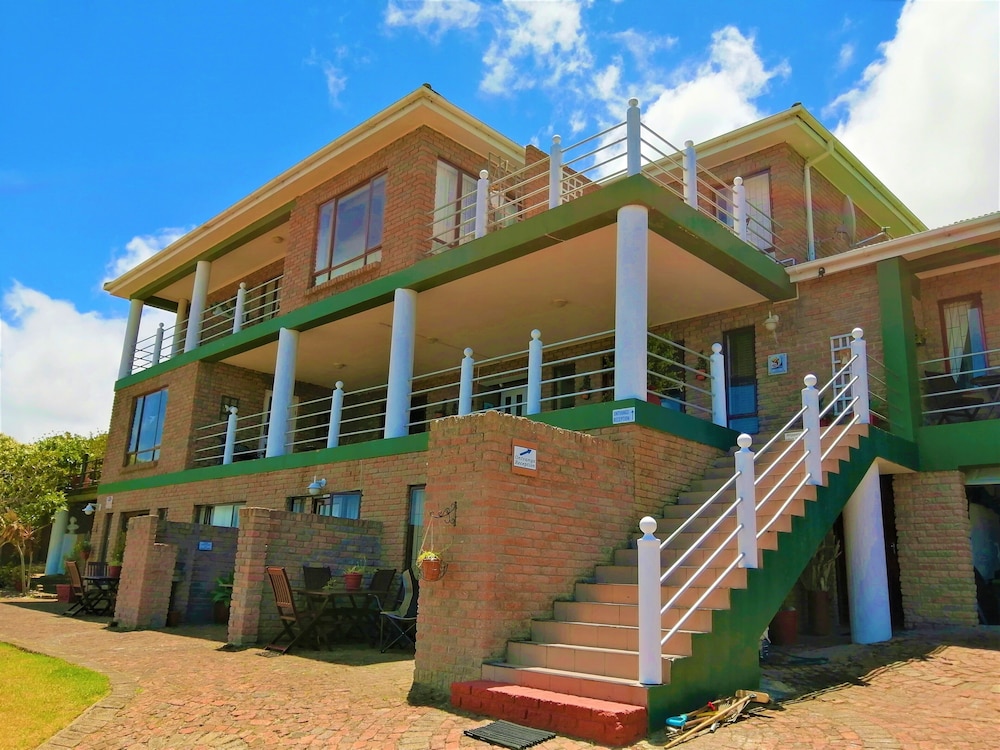 Amzee Bokmakierie Guest House 3/72