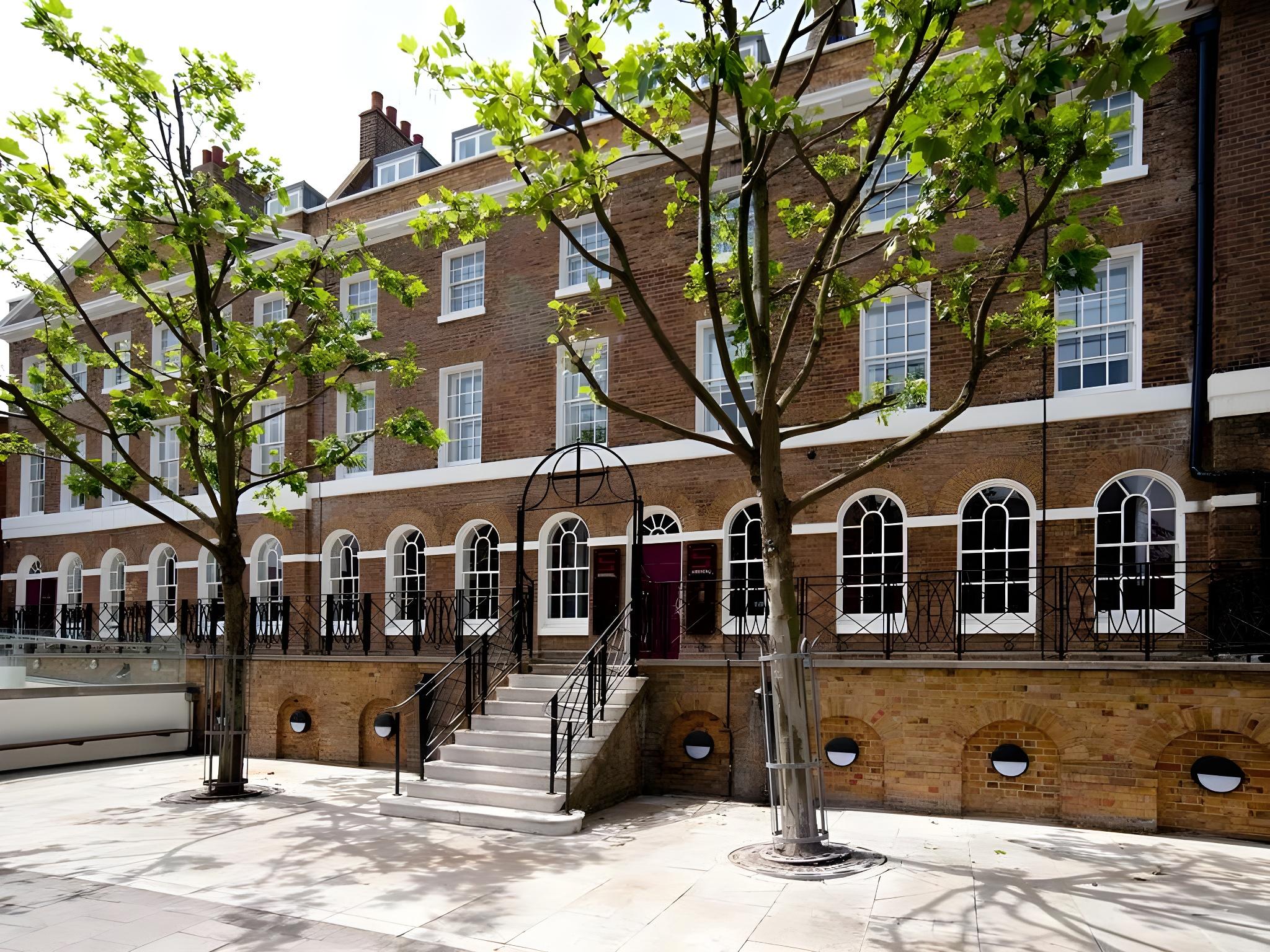 Female Dorm, Shared, 6 Beds