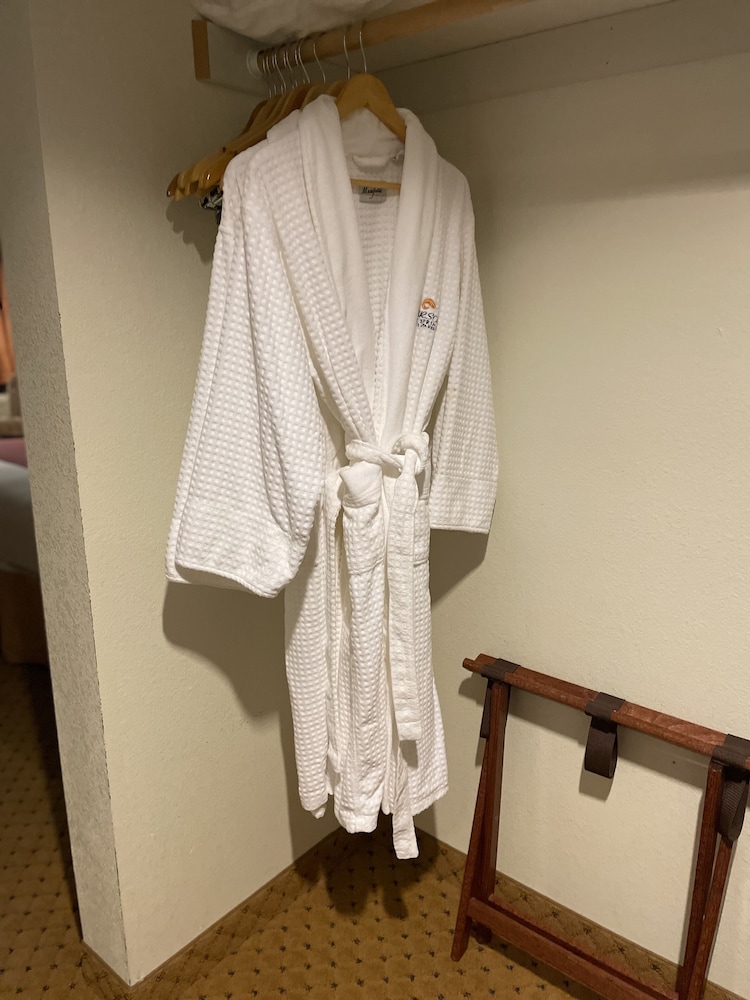 Carson Hot Springs Resort 30/68