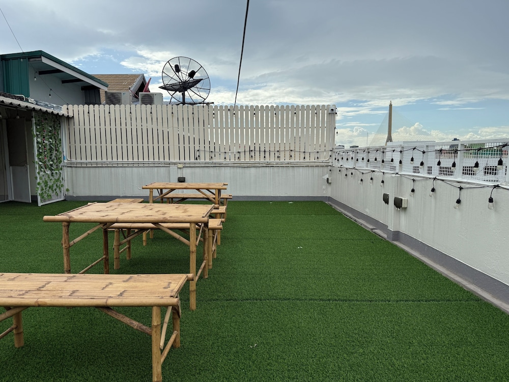 Baan Nampetch Hostel 46/50