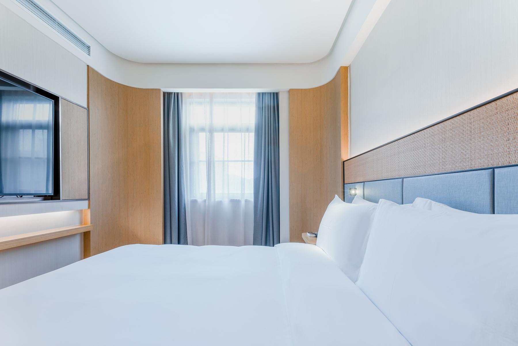 Ji Hotel Xiamen Airport District Government 16/25