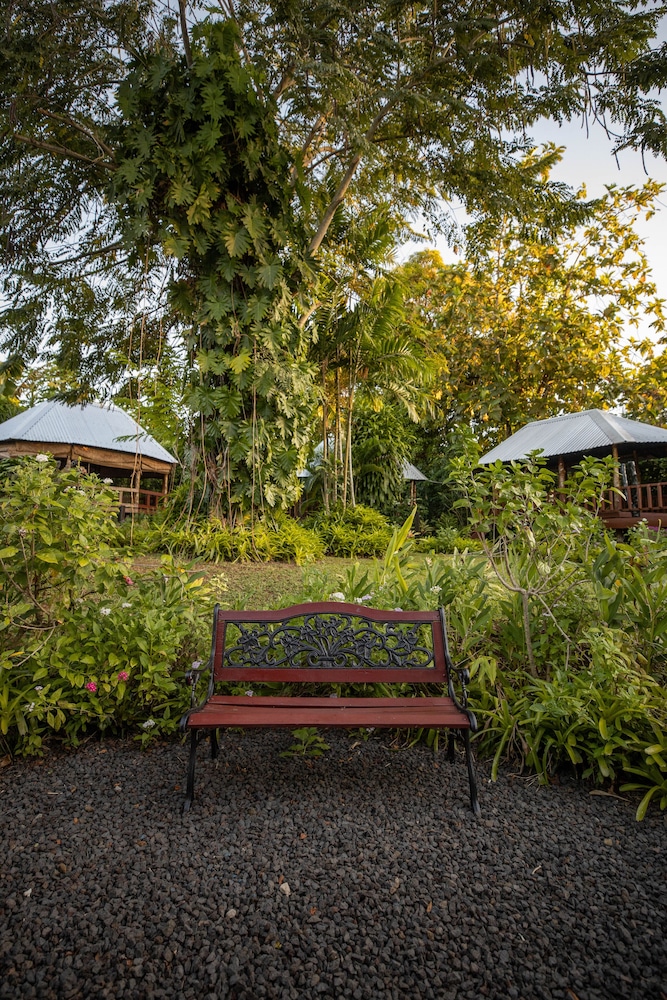 The Samoan Outrigger Hotel 25/50