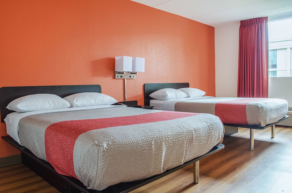 Motel6 Brockton, MA 13/29