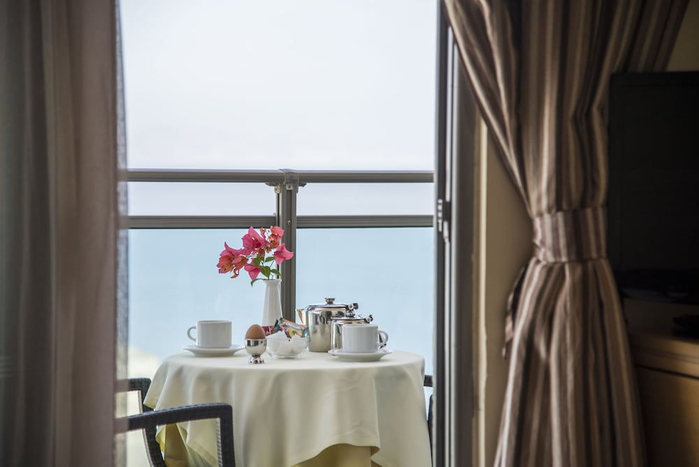 Manousos City Hotel 46/50