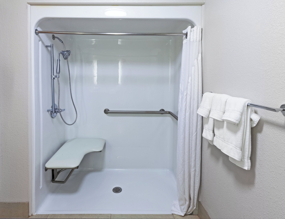 Holiday Inn Express Hotel Suites Jenks 71/72