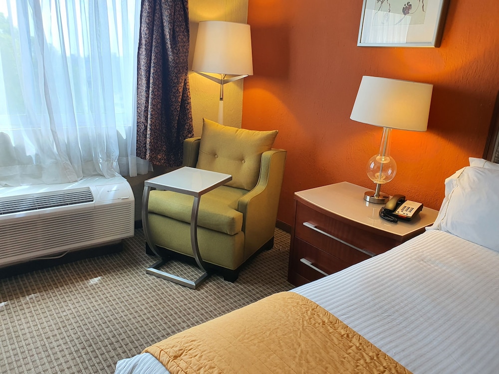HOTEL SAN FRANCISCO LEON 33/64