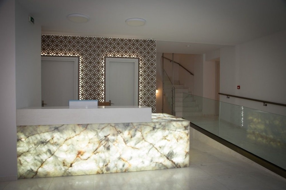 Zephyros Hotel 7/39