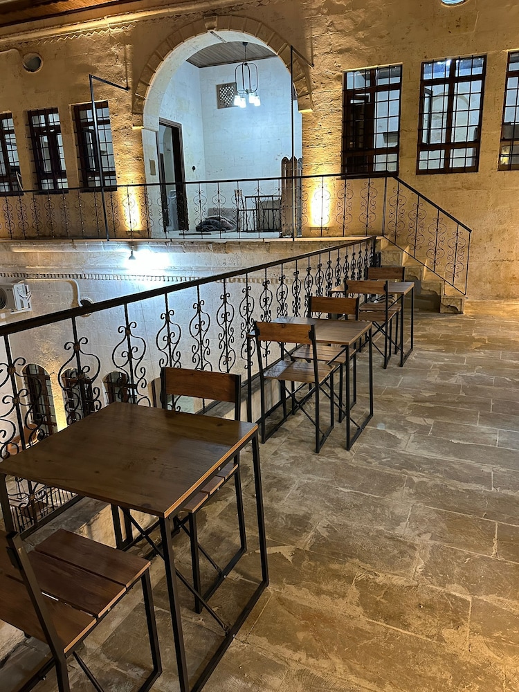Sefer Tepe Otel 35/41