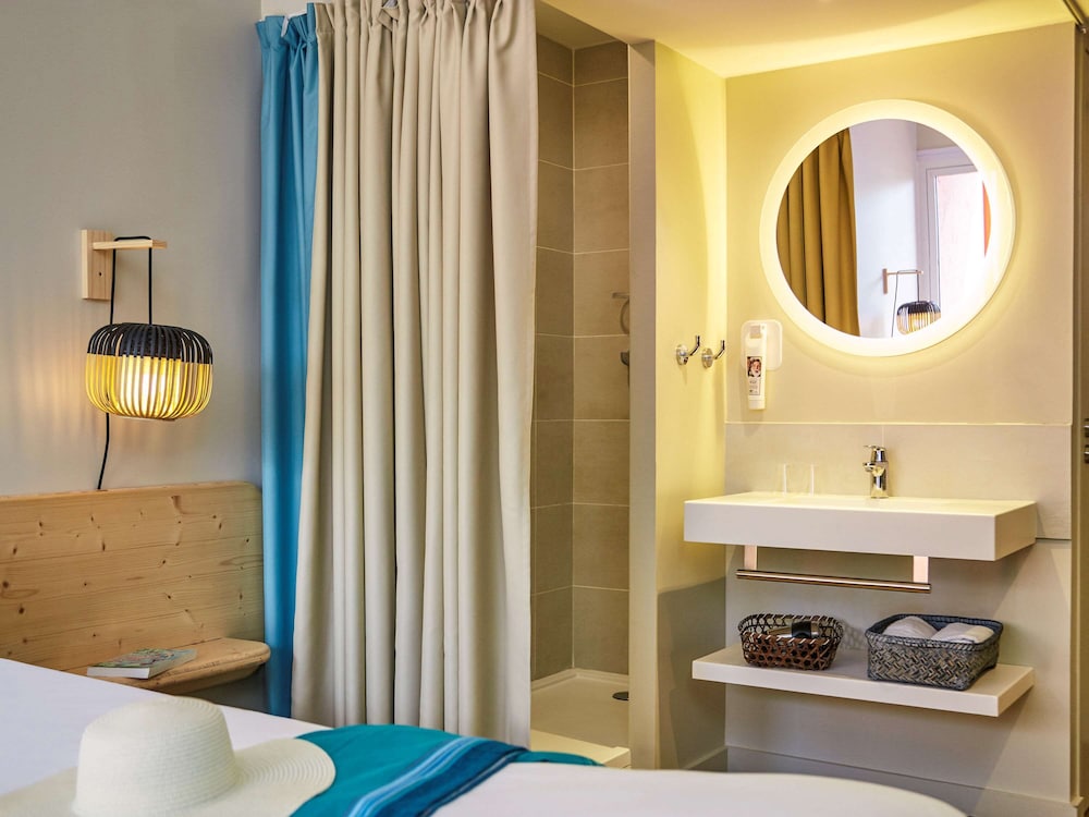 Ibis Hyeres Plage Thalassa 13/68