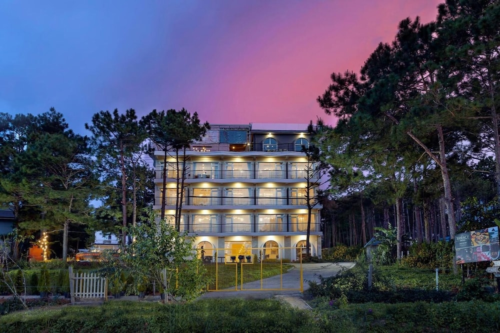Romeo Juliet Dalat Resort 4/50
