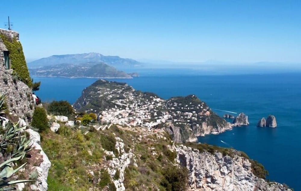 La Ninfa Di Capri 32/45