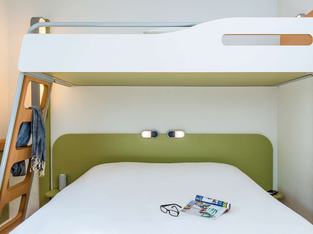 Ibis Budget Issy Les Moulineaux 11/70