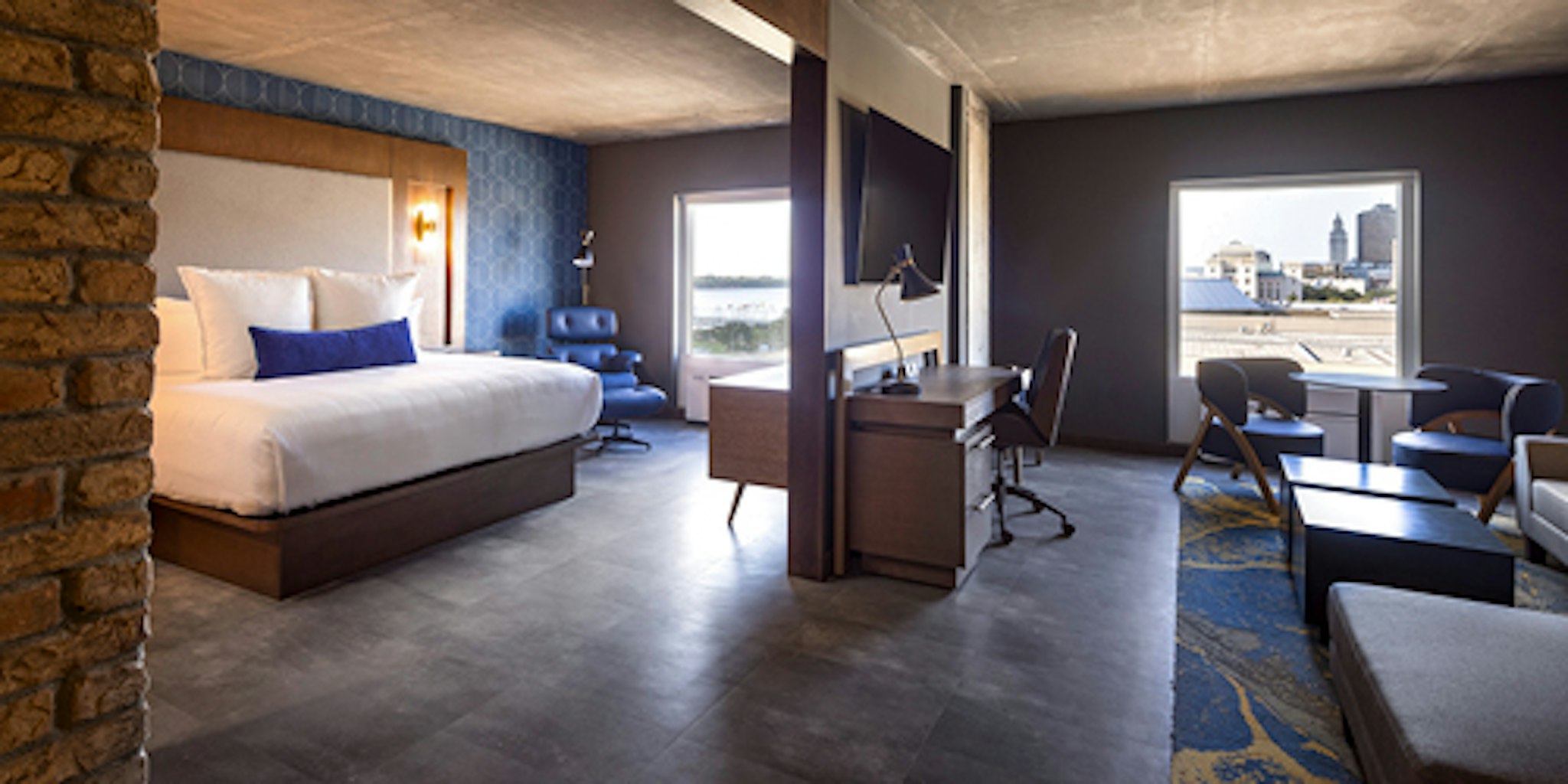 SIGNATURE, SUITE