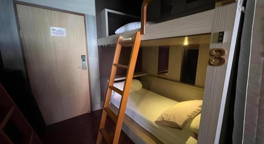 168 Hostel 71/86