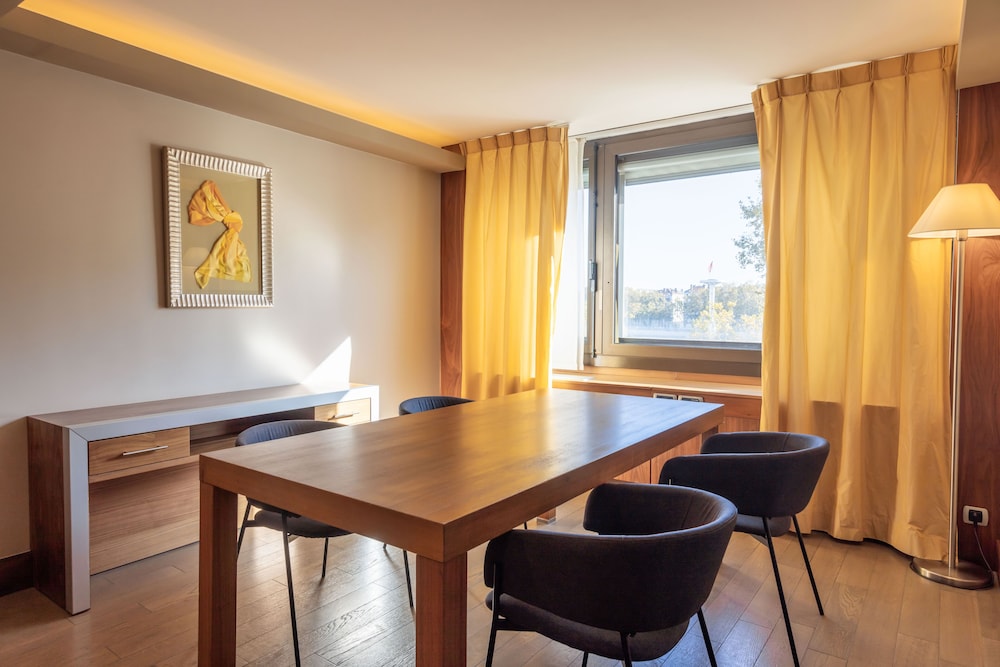 Sofitel Lyon Bellecour Hotel 62/71