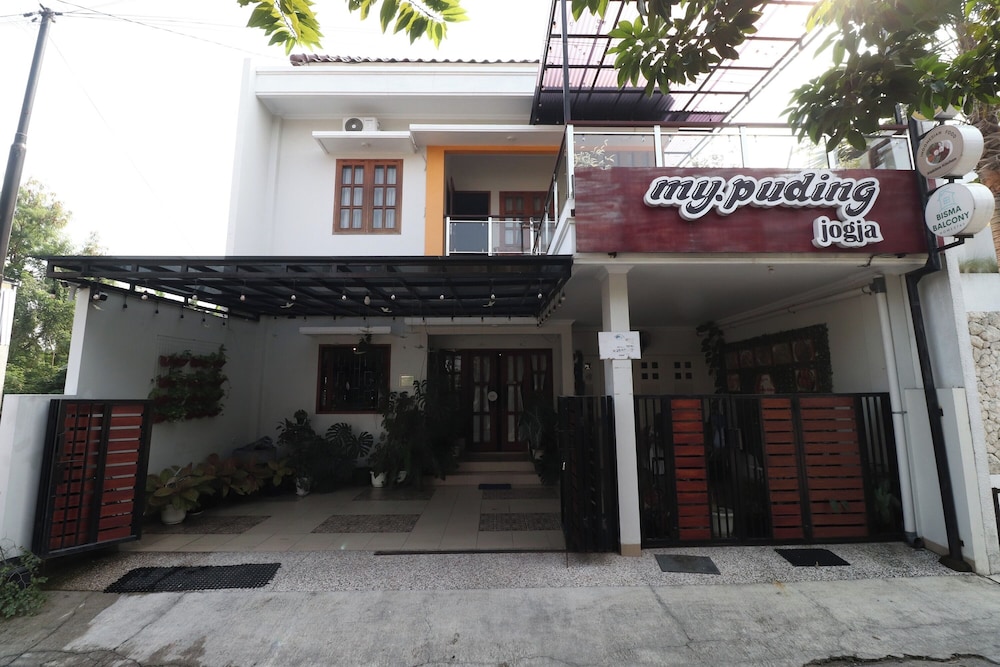 Bisma Balcony Homestay 13/64