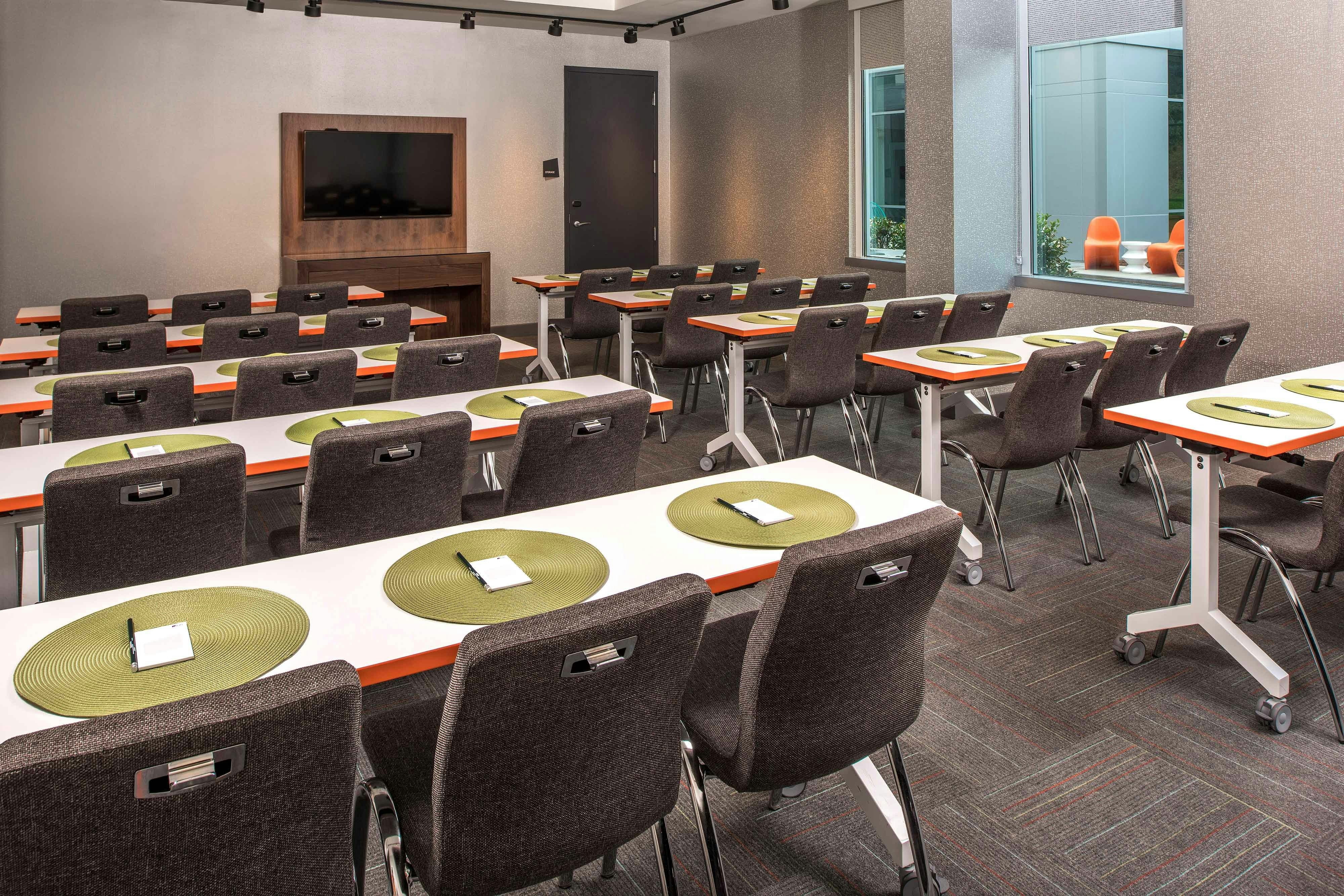 Aloft Charlotte Ballantyne 17/21