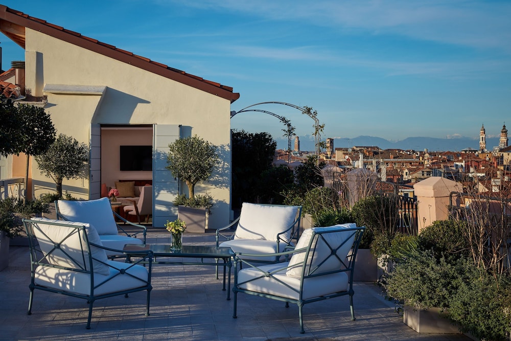 The St. Regis Venice 10/70