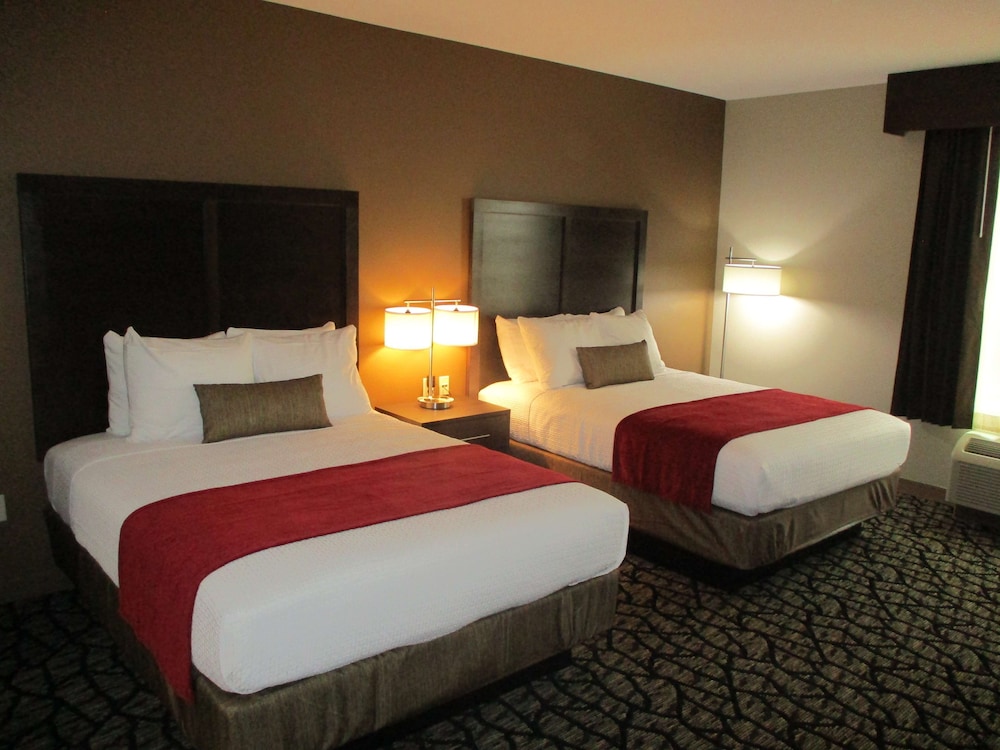 Best Western Plus Lakeview Hotel 11/48