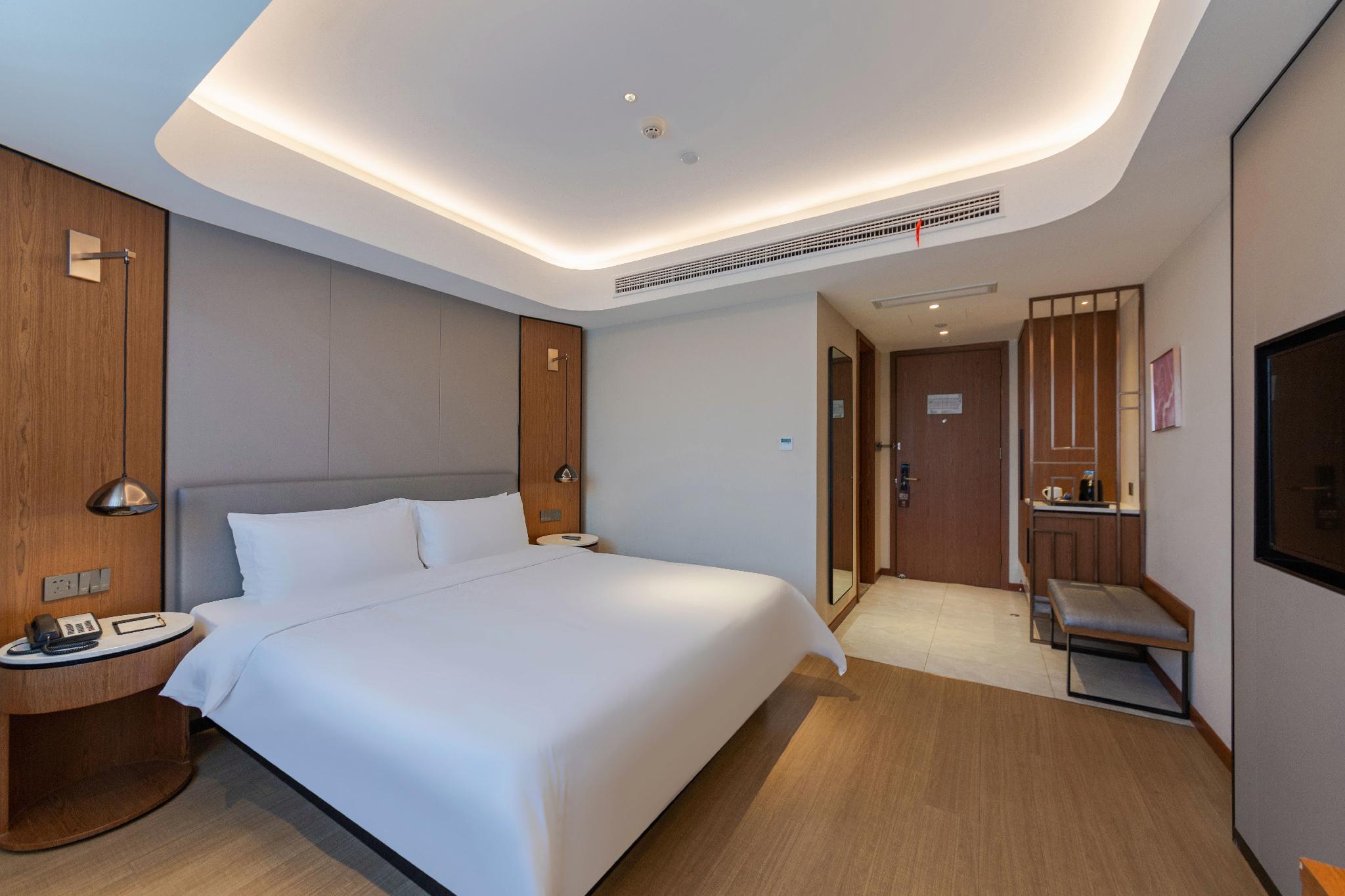 Yitem (Shanghai Hongqiao International Exhibition Center Beiqing Highway) 21/49