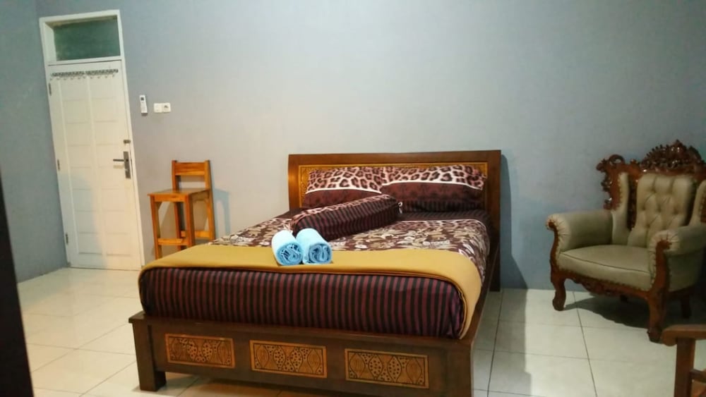The Carstensz Homestay 10/20