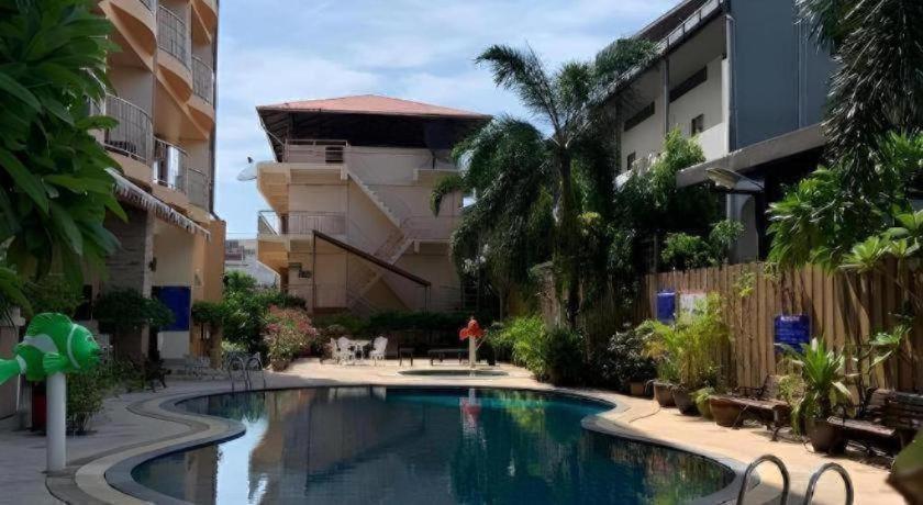 Siam Platinum Pattaya 39/44