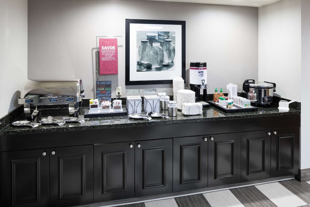 Hampton Inn Los Angeles-Orange County-Cypress 24/40