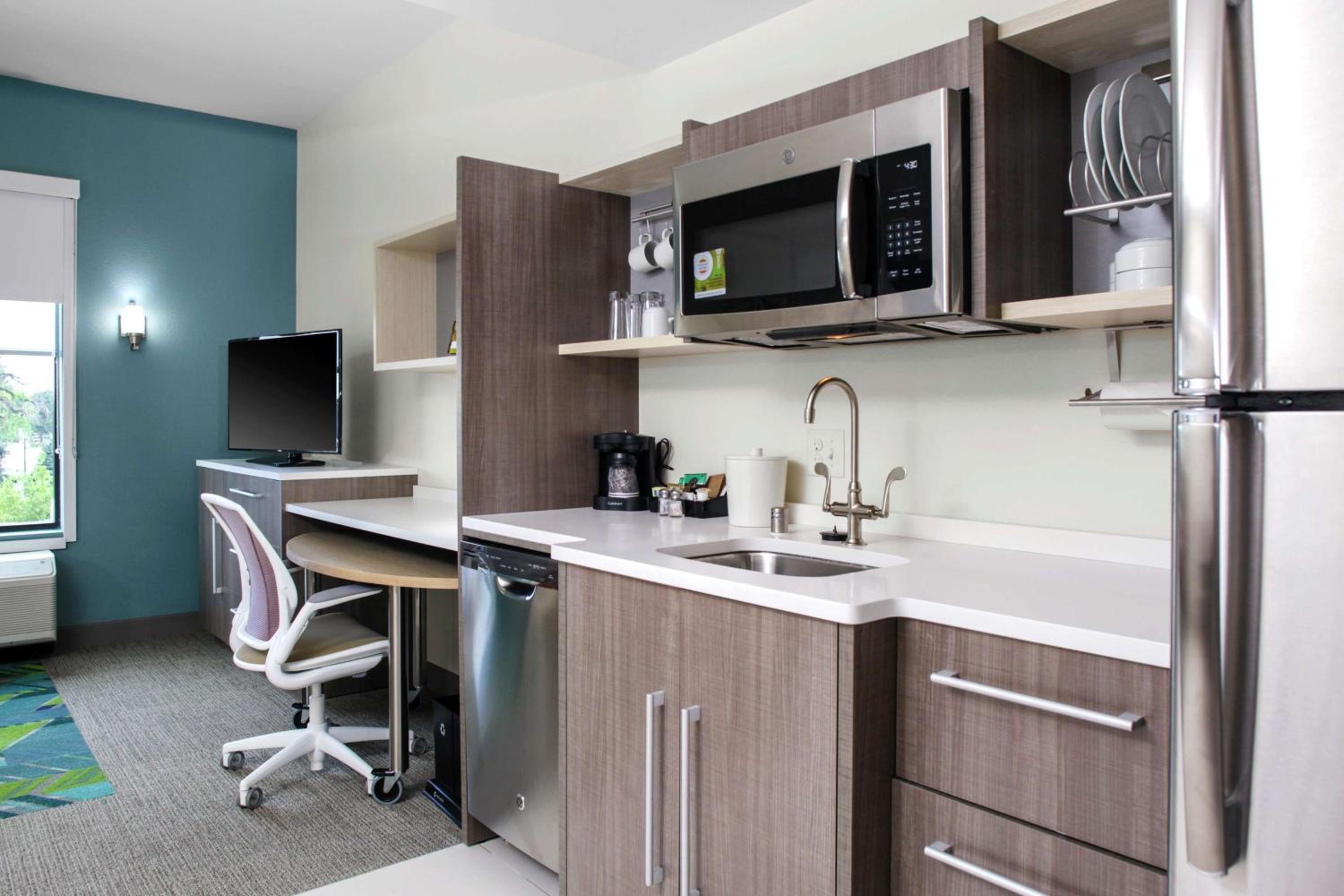 استوديو بسريرين كوين مع أريكة، Home2 Suites by Hilton Fort Collins 4/4
