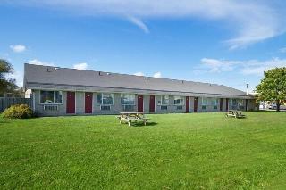 Knights Inn Kincardine 31/35