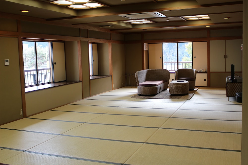 Gero Koyokan Annex Wanpakutei 34/48