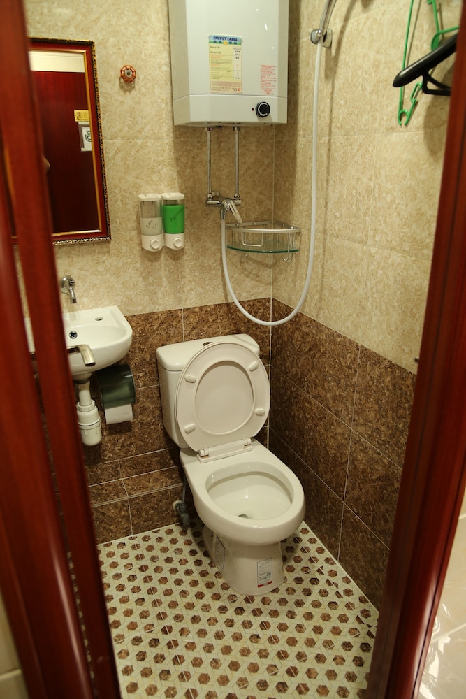 European Hostel 48/51