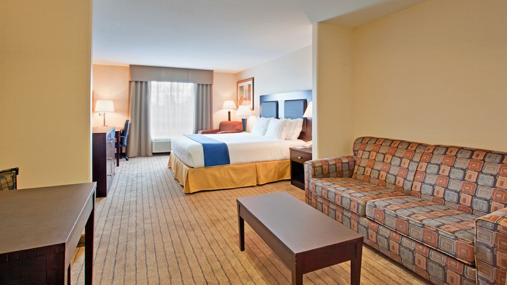 Holiday Inn Express Hotel Suites Swift Current 20/74